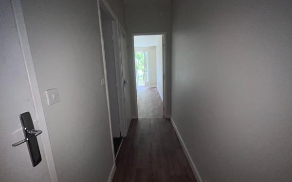 Appartement à louer    1 pièce •  Compiègne