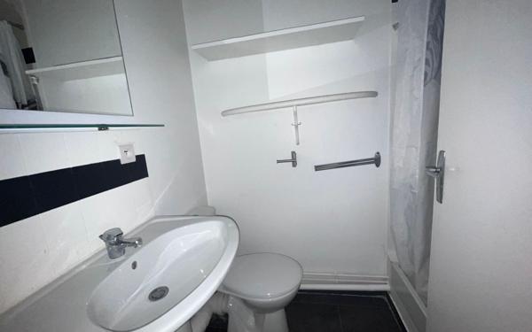 Appartement à louer    1 pièce •  Compiègne