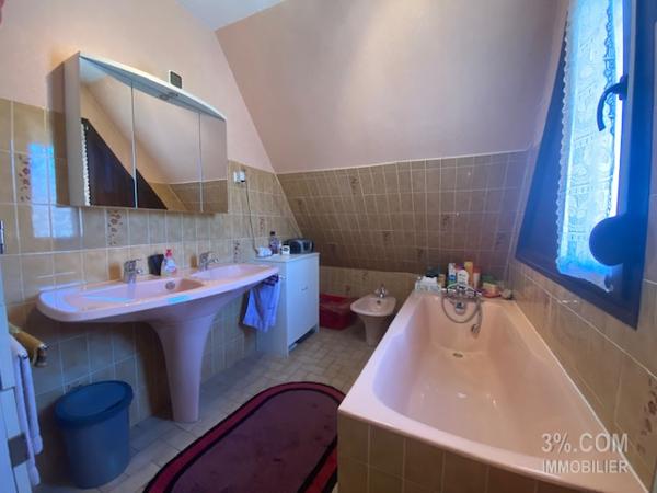 3%.COM Jolie maison à BERSTETT avec terrasse et jardin. Berstett (67370)