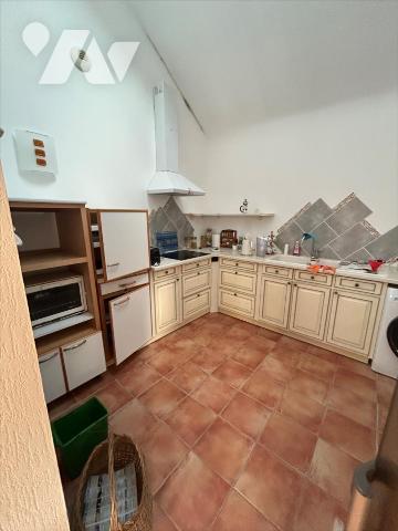 LARMOR- PLAGE, Maison de plain -pied ,  82 m² Hab   - 2 chs (grenier aménageable)  , jardin