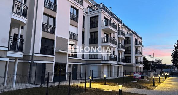 Location Appartement 2 pièces 47.3 m² - Neuilly-plaisance 93360