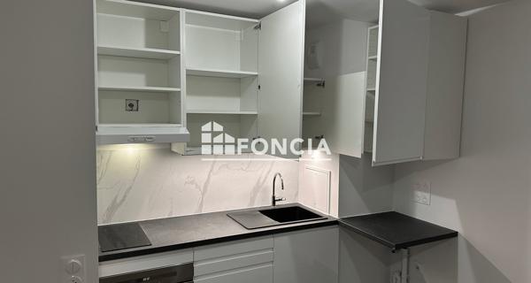 Location Appartement 2 pièces 47.3 m² - Neuilly-plaisance 93360