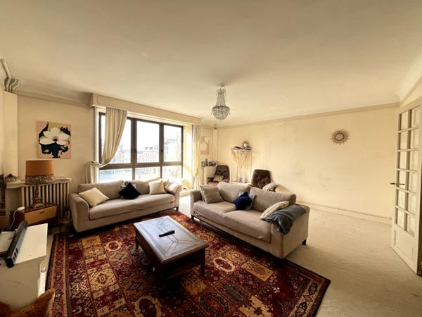 Appartement 5 pièces à vendre - Centre-ville de Saint Quentin