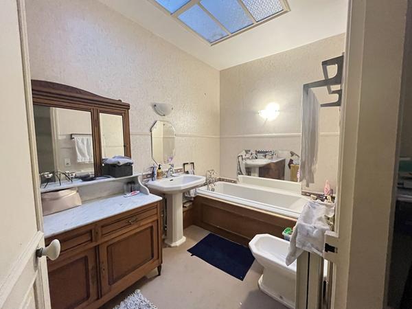 Appartement 5 pièces à vendre - Centre-ville de Saint Quentin