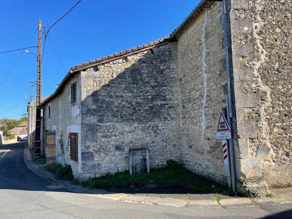 Grange à Rénover- 86 m²- RUELLE SUR TOUVRE (16)