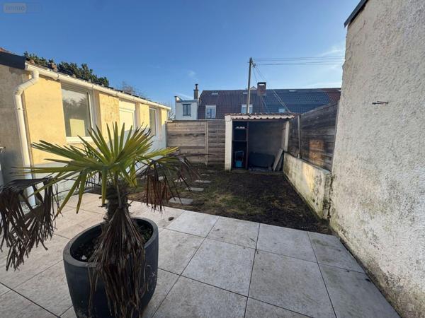 Maison de ville à louer à Wambrechies dans le Nord (59118), ref : LC941