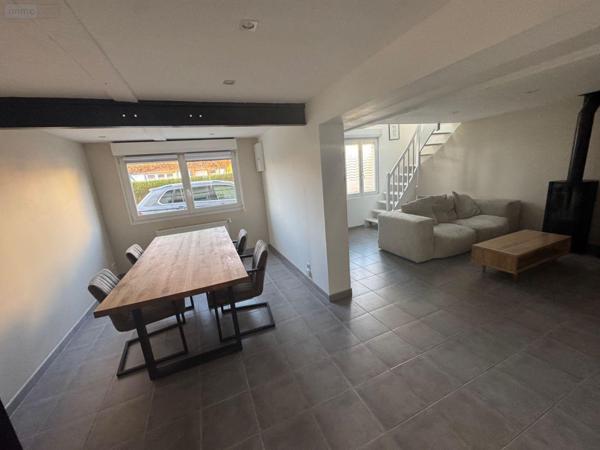 Maison de ville à louer à Wambrechies dans le Nord (59118), ref : LC941