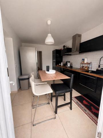 Maison familiale avec double séjour, véranda et jardin sans-vis-à vis