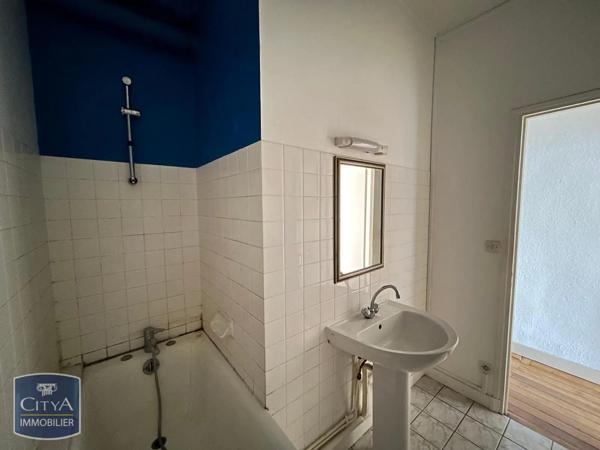 Appartement à louer 2 pièces 60.86m² Nevers (58000)