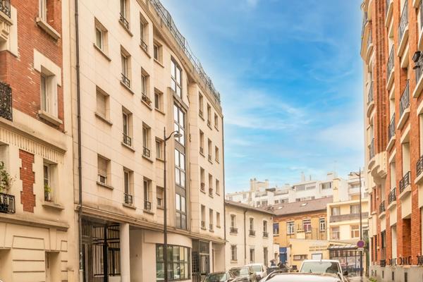 Appartement Paris 18 e - MONTMARTRE / LAMARCK-CAULAINCOURT
