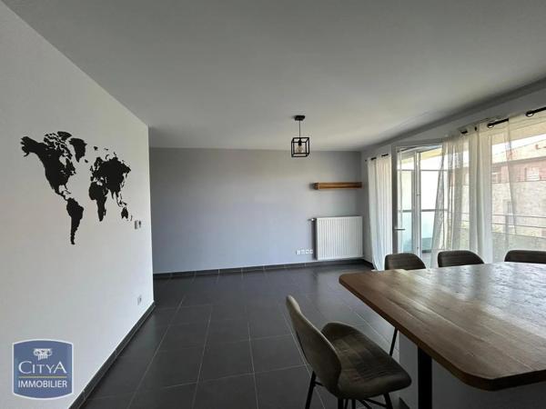 Appartement à louer 2 pièces 47.66m² Beaumont (74160)