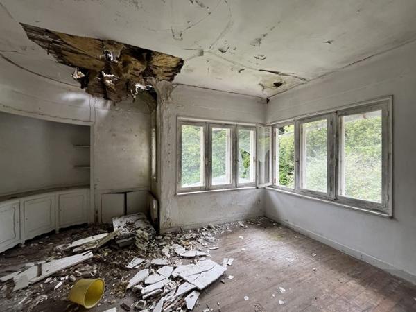 Immeuble à vendre |  Audierne |  690 m²