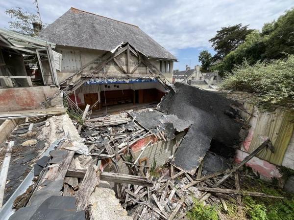 Immeuble à vendre |  Audierne |  690 m²