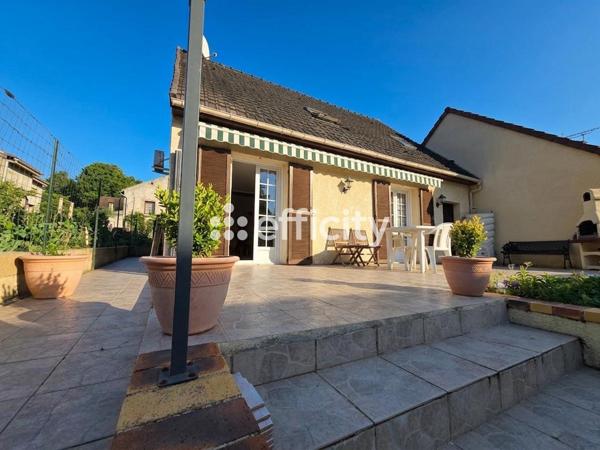 Maison
         5 pièces
        - 90 m²