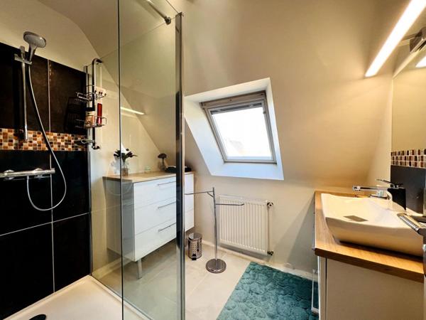 Surzur- Maison 205m2- 5 ch- Garages exceptionnels 270m2