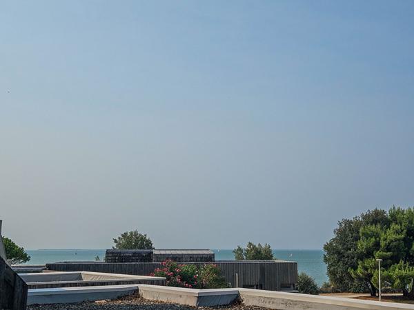 LA ROCHELLE VUE MER STUDIO MINIMES  La rochelle