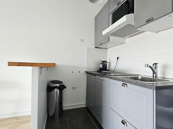 LA ROCHELLE VUE MER STUDIO MINIMES  La rochelle