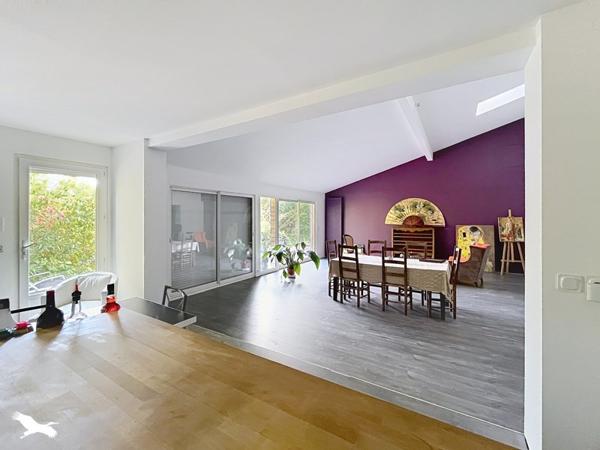 Maison à vendre 730 800 € Fargues-Saint-Hilaire 9 p 299 m² DPE C