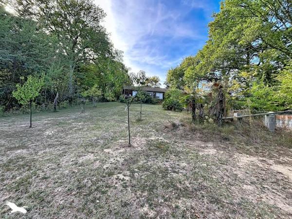 Maison à vendre 730 800 € Fargues-Saint-Hilaire 9 p 299 m² DPE C