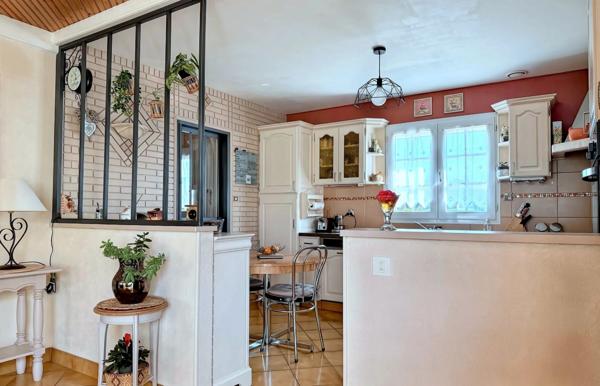 Plain-pied familial à la Pironnière – 140 m² – Double garage – Jardin arboré et accès à pied aux commerces