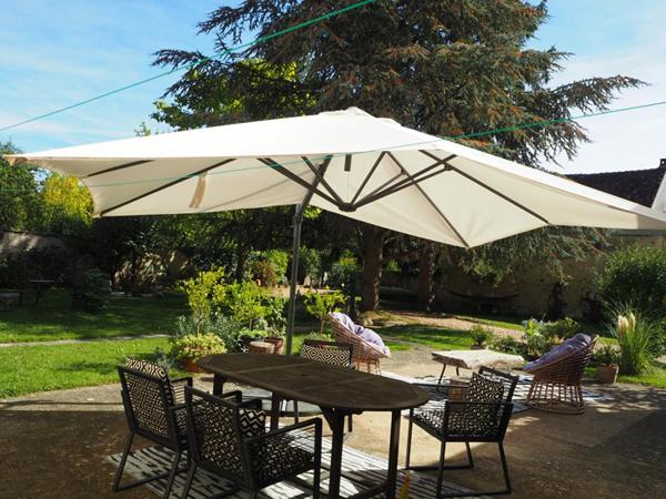 2 Maisons de pays 10 pièce(s) 260 m2 sur 1100 m² jardin clos