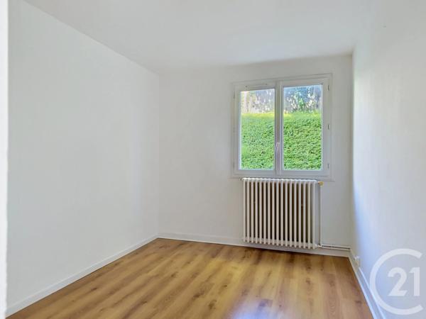 Appartement F4 à vendre  5 pièces - 90,14 m 2   PARON  - 89