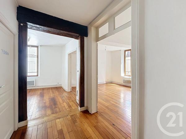 Appartement F4 à vendre  5 pièces - 90,14 m 2   PARON  - 89