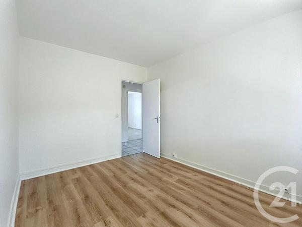 Appartement F4 à vendre  5 pièces - 90,14 m 2   PARON  - 89