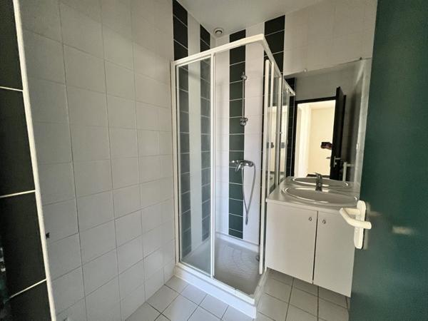 Appartement à vendre 58 300 € Saint-Denis-de-Pile 2 p 35 m² DPE D
