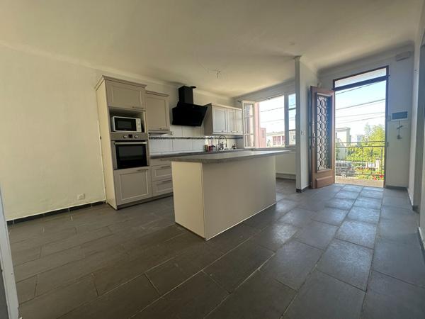 Maison Rosny Sous Bois avec grand jardin