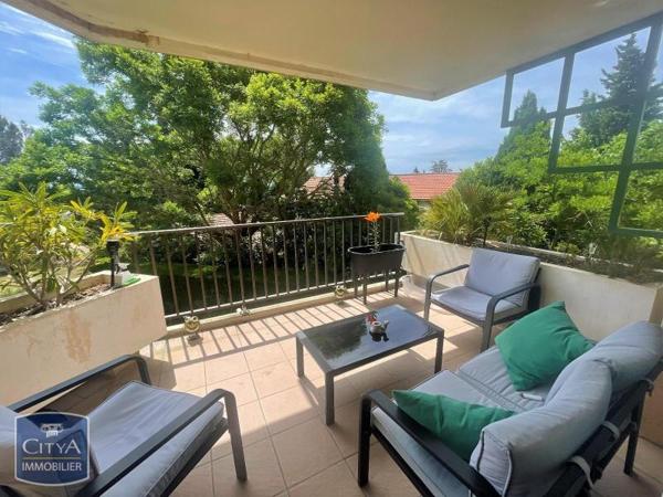 Appartement à louer 2 pièces 42.67m² Les Angles (30133)