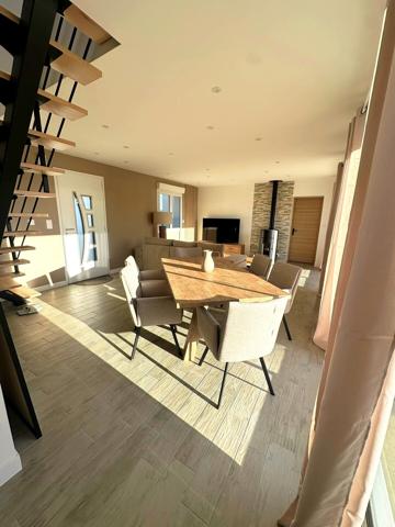 vie de plain-pied, garage et jardin 399 000 € H.A.I.*