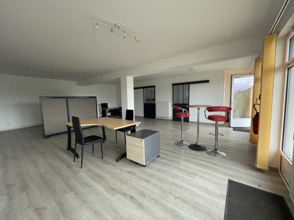 LOCATION - BUREAUX - 69 m2 - A LOUER - BRESLES