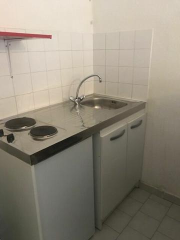Appartement à louer    1 pièce • 28 m2 Nîmes