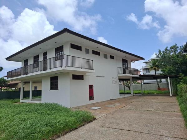 A LOUER - Bureaux 150 m2 - ZAC HIBISCUS CAYENNE