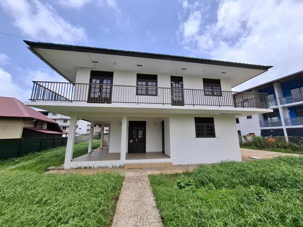 A LOUER - Bureaux 150 m2 - ZAC HIBISCUS CAYENNE