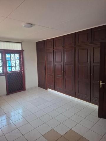 A LOUER - Bureaux 150 m2 - ZAC HIBISCUS CAYENNE