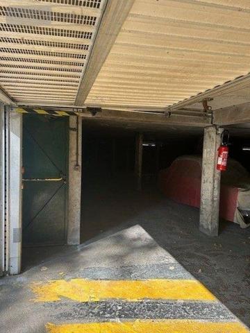 Garage - Parking à vendre à La Madeleine dans le Nord (59110), ref : 12983-81