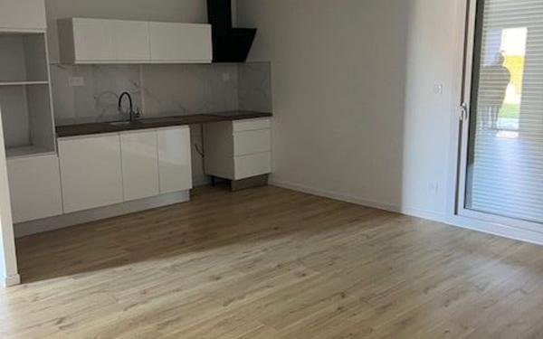 Maison à louer    5 pièces • 100 m2 Sarceaux