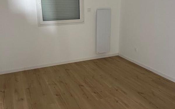 Maison à louer    5 pièces • 100 m2 Sarceaux