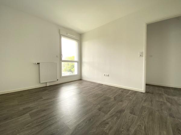 Appartement à louer Reze : 4 pièces, 84m² avec 3 chambre(s) à 1 148€ - AJP Immobilier Nantes Jouzel