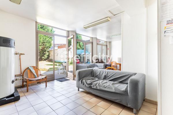 Maison 17 pièces - 331 m²