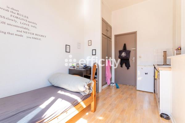 Maison 17 pièces - 331 m²