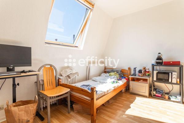 Maison 17 pièces - 331 m²