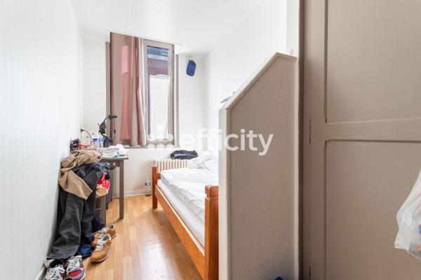 Maison 17 pièces - 331 m²