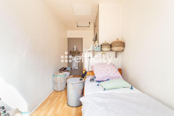 Maison 17 pièces - 331 m²