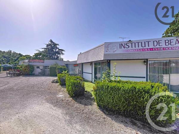 à vendre  306 m2 ESCOLIVES STE CAMILLE - 89