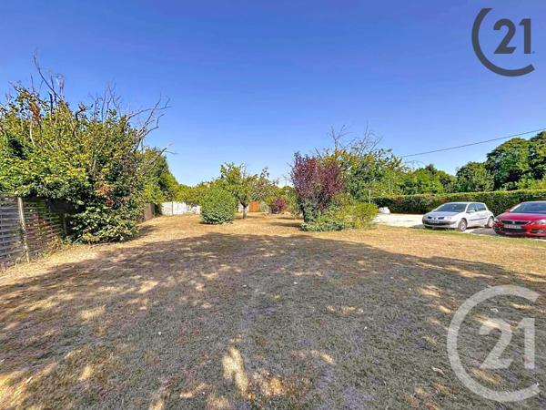 à vendre  306 m2 ESCOLIVES STE CAMILLE - 89