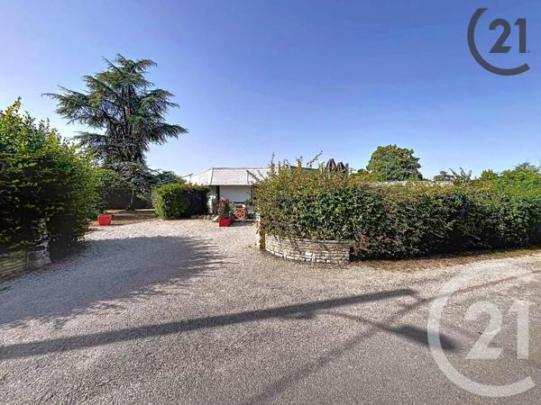 à vendre  306 m2 ESCOLIVES STE CAMILLE - 89