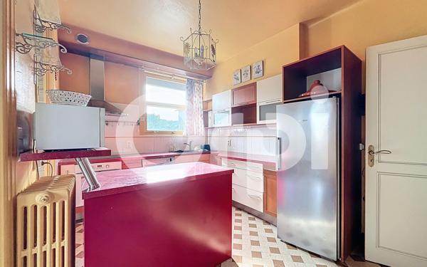 Maison à vendre    6 pièces •  Brive-la-Gaillarde